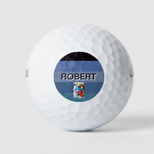 С kleurrijke snoepjes in een glazen pot golfballen