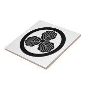 丸に三つ柏 TEGELTJE (Zijkant)