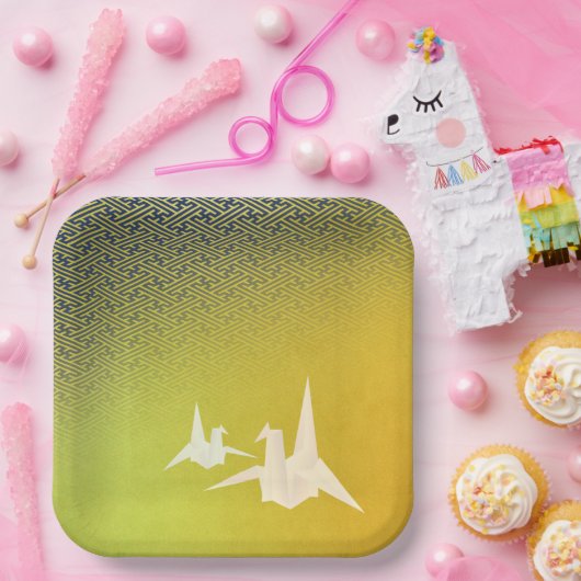 折鶴と紗綾形紋様(金地に紺青色)のペーパープレート PAPIEREN BORDJE (Feest)