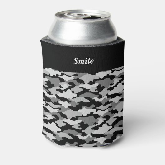 文字 カスタマイズ 迷彩 ブラック 缶クーラー BLIKJESKOELER (Blikje Achterkant)