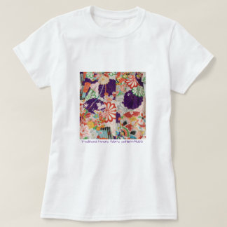 紫の綺麗な伝統的着物生地のTシャツ T-SHIRT