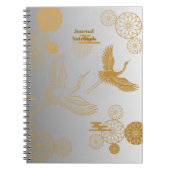 縁起の良い金色の日本の鶴模様《白×シルバー》ジャーナル NOTITIEBOEK (Voorkant)