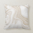 Zoek naar modieus kussens Chic