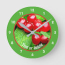 Zoek naar bessen klokken Voor haar