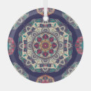 Zoek naar mandala ornamenten Illustratie