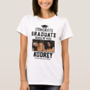 Zoek naar afstuderen tshirts College