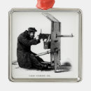 Zoek naar wapens ornamenten School