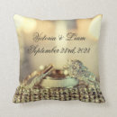 Zoek naar ringen van de gouden kussens Voor hem/haar