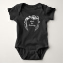 Zoek naar gothic babykleding Eng