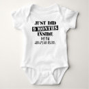 Zoek naar gevangenis babykleding 9 maanden binnen