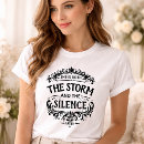 Zoek naar stilte tshirts Voor haar