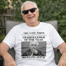 Zoek naar kranten tshirts Voor hem
