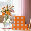 Zoek naar monogram cadeaupapier Voor hem