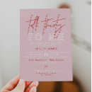 Zoek naar vuile dertig uitnodigingen Voor haar