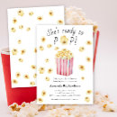 Zoek naar popcorn babyshower uitnodigingen Ze staat op springen