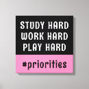 Zoek naar gewaagde kunst Voor haar