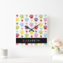 Zoek naar dog paw klokken Patroon van poten