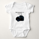 Zoek naar fotograaf babykleding lens