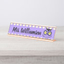 Zoek naar uil naambordjes Leraar