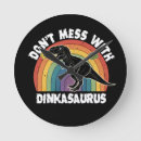 Zoek naar grappige dinosaurus klokken Elk persoon