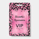 Zoek naar badge uitnodigingen Vip pas