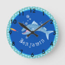 Zoek naar vissen klokken Voor hem