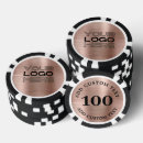 Zoek naar gouden pokerchips Casino avond