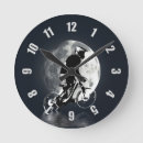 Zoek naar maan klokken Voor kinderen