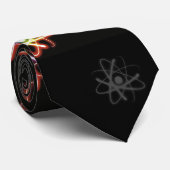 (003:01) Kleurrijke gloeiatoms - Zwart Stropdas (Opgerold)