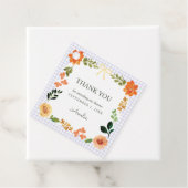 005 Iris Lavendel Bloemen Gingham Baby Shower Bedankjes Labels (In situ)