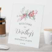!00e verjaardag Welkom Winter Red Berry Reclamebord Met Voetstuk (Insitu)