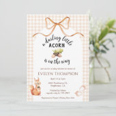 014 Latte Squirrel Acorn Gingham Bow Baby Shower Kaart (Staand voorkant)
