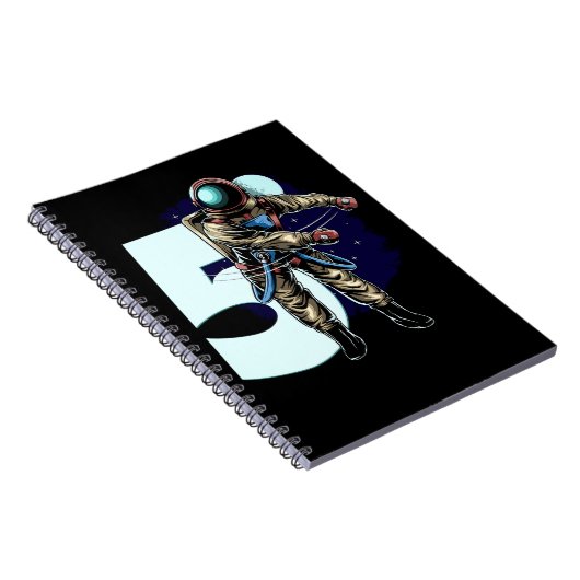 01.5th Birthday Boy Flossing Astronaut Vijf jaar Notitieboek (Rechterzijde)