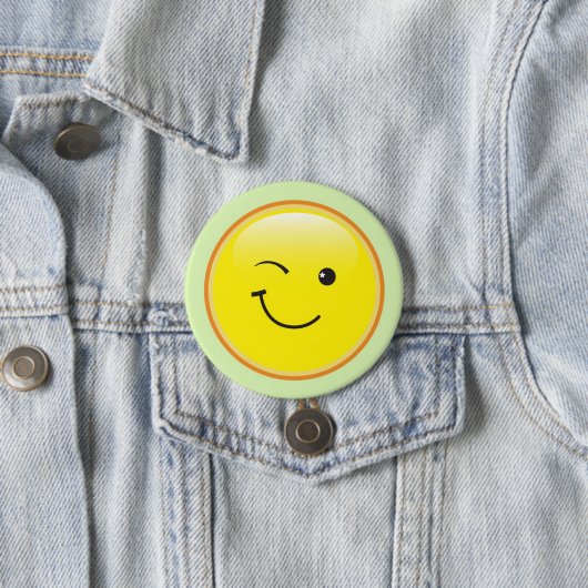 0smiley_winking ronde button 7,6 cm (In situ)