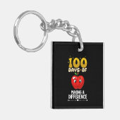 100 dagen om een verschil te maken Apple Sleutelhanger (Voorkant Links)