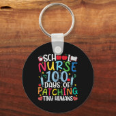 100 dagen van patching Tiny Humans Nurse 100th Day Sleutelhanger (Voorkant)