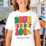 100 dagen van school aangepaste kleurrijke tekst t-shirt<br><div class="desc">Pas de tekst aan en creëer eenvoudig uw gepersonaliseerde 100 Days Of School-t-shirt. Klik op ONTWERP BEWERKEN om de aanpasbare tekstkleur te wijzigen. U kunt dit ONTWERP OVERBRENGEN naar andere Zazzle-producten en aanpassen aan de meeste Zazzle-items. Standaard Studio-design zijn gemaakt in hoge-resolutieafbeeldingen voor een professionele afdruk. Dank u voor het...</div>