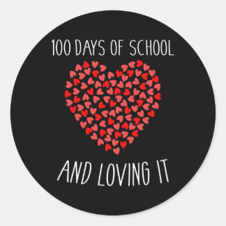 100 dagen van school en het houden met hem voor de ronde sticker