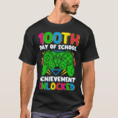 100 Day of School ontgrendeld gamer 100ste dagen v T-shirt (Voorkant)