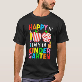 100 Days Of Kindergarten Teacher & Student Hearts  T-shirt