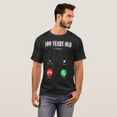 100 jaar oud noemt de 100e verjaardag Fami T-shirt (Voorkant volledig)