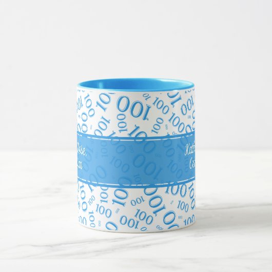 100e Birthday Blue & White Random Number Pattern Mok (Midden)