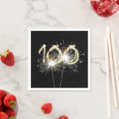 100e 'Birthday'-brochure op zwart Servet (Insitu)