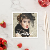 100e van het verjaardagsfeestje fotoscriptvrouw servet (Insitu)