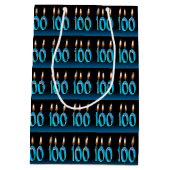 100e verjaardag met oogbalkaarsen medium cadeauzakje (Achterkant)