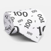 100e verjaardag Random Number Pattern Black/White Stropdas (Opgerold)