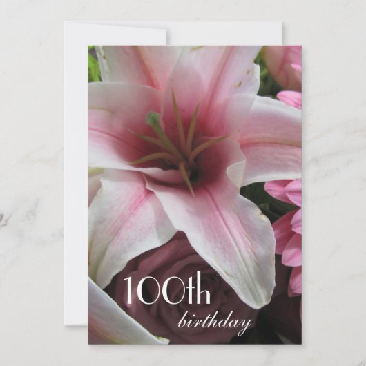 100e verjaardag van de viering-roze Lily Kaart (Voorkant)