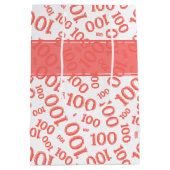 100ste verjaardag Koraal/Wit Willekeurig nummerpat Medium Cadeauzakje (Achterkant)