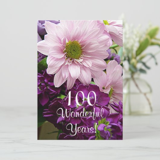 100th Birthday Celebration/Pink Daisy Bouquet Kaart (Staand voorkant)