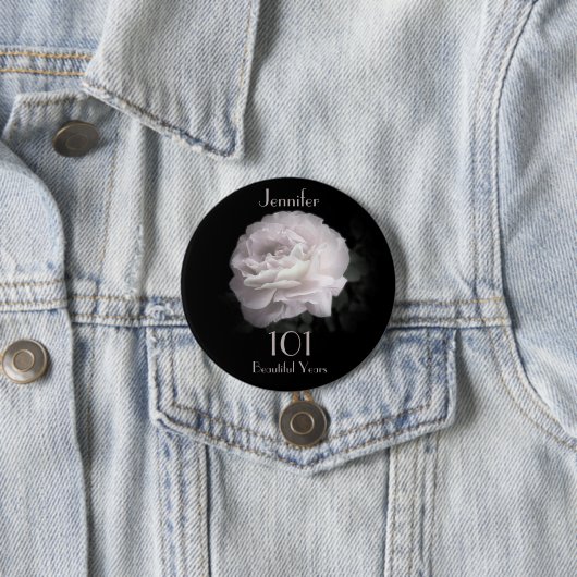 101 jaar oude, Bleke roze roze Button Pin (In situ)